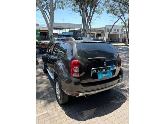 RENAULT-DUSTER-2012