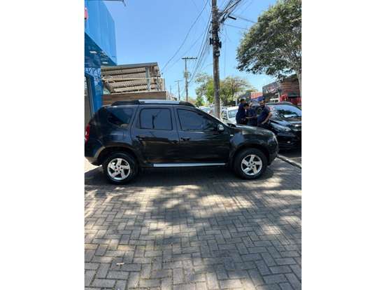 RENAULT-DUSTER-2012