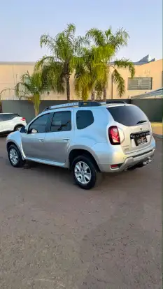 RENAULT-DUSTER-2016