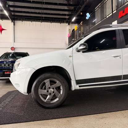 RENAULT-DUSTER-2.0 DYNAMIQUE 4X2 16V FLEX 4P AUTOMÁTICO RENAULT-DUSTER-2013