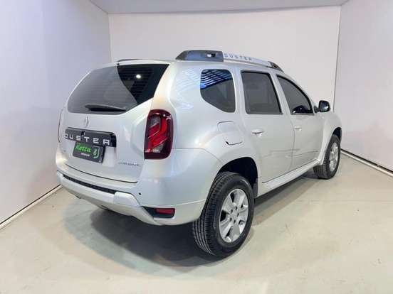 RENAULT-DUSTER-2016