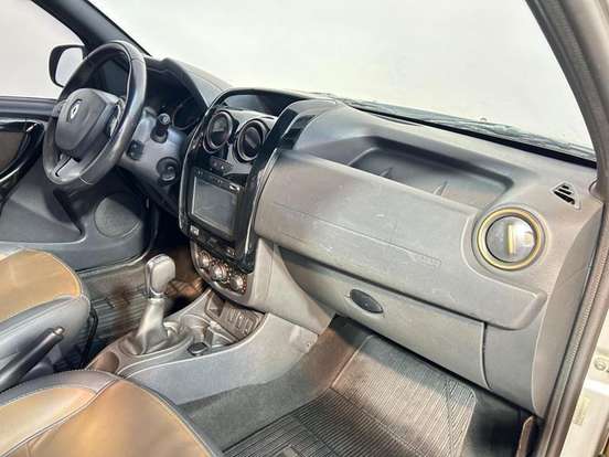 RENAULT-DUSTER-2016