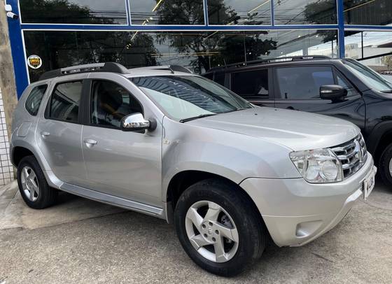 RENAULT DUSTER 2.0 DYNAMIQUE 4X2 16V FLEX 4P AUTOMÁTICO