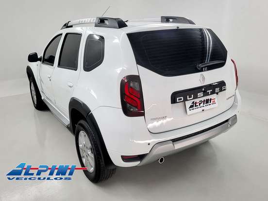 RENAULT-DUSTER-2016