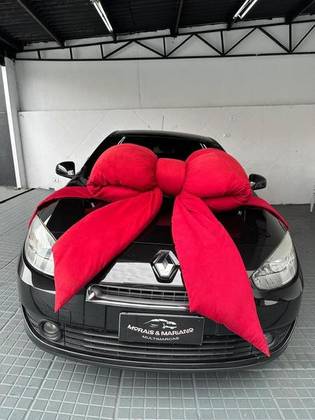 RENAULT FLUENCE 2.0 DYNAMIQUE 16V FLEX 4P AUTOMÁTICO