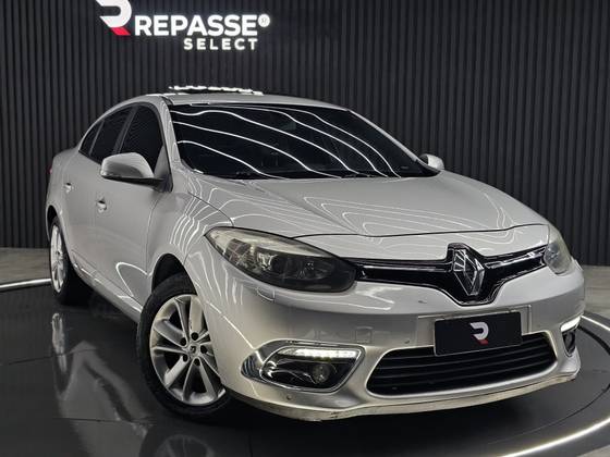 RENAULT FLUENCE 2.0 PRIVILÉGE 16V FLEX 4P AUTOMÁTICO