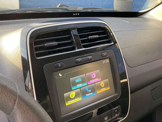 RENAULT-KWID-2021