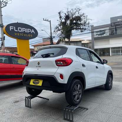 RENAULT-KWID-2023