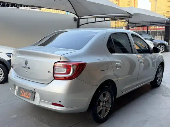 RENAULT-LOGAN-1.6 SL EXCLUSIVE 8V FLEX 4P AUTOMATIZADO RENAULT-LOGAN-2015