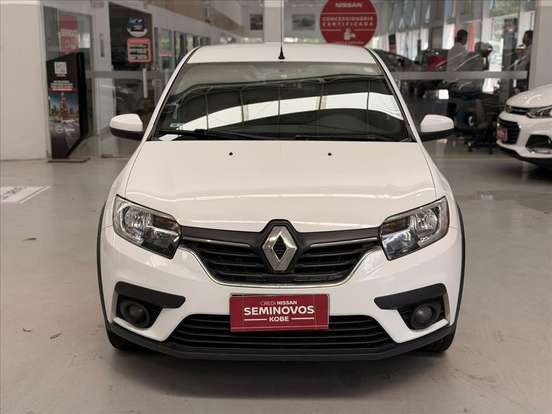 RENAULT-SANDERO-2020