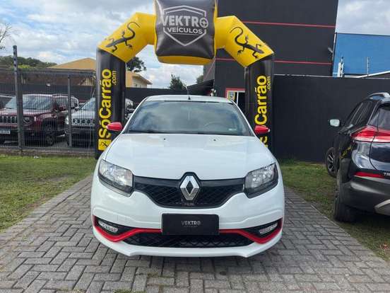 RENAULT-SANDERO-2017