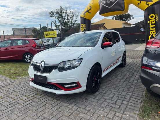 RENAULT-SANDERO-2017