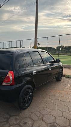RENAULT CLIO 1.0 EXPRESSION 16V FLEX 4P MANUAL