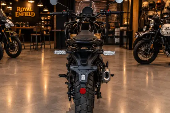 ROYAL ENFIELD-HIMALAYAN 450 HANLE BLACK-2027