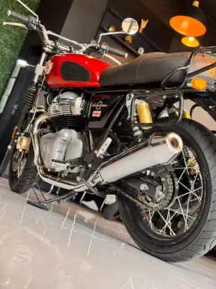 ROYAL ENFIELD-INTERCEPTOR-2022