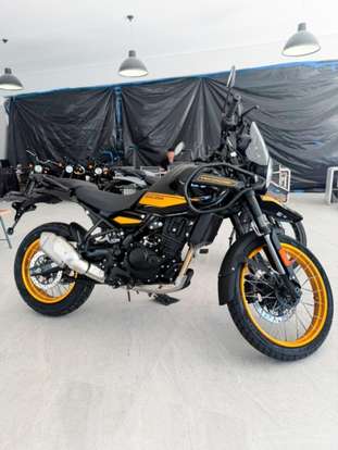 ROYAL ENFIELD-HIMALAYAN 450 HANLE BLACK-2026