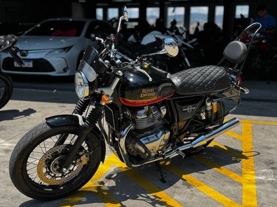 ROYAL ENFIELD INTERCEPTOR 