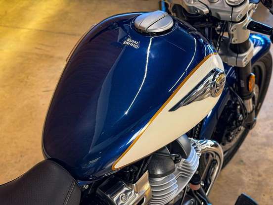 ROYAL ENFIELD-METEOR 650 CELESTIAL-2025