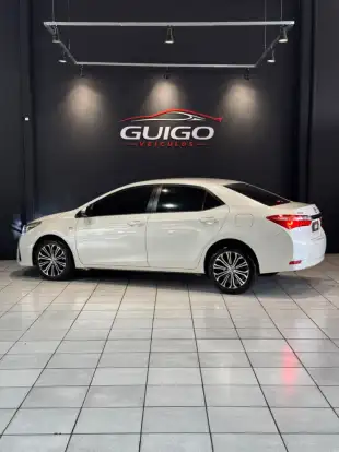 TOYOTA-COROLLA-2015