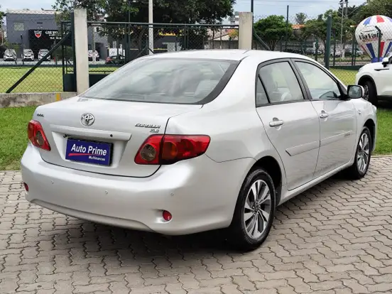 TOYOTA-COROLLA-2010