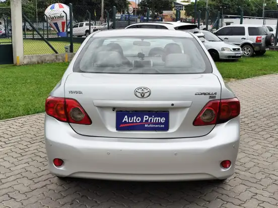 TOYOTA-COROLLA-2010