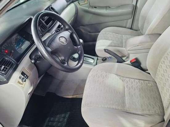 TOYOTA-COROLLA-1.6 XLI 16V GASOLINA 4P AUTOMÁTICO TOYOTA-COROLLA-2004