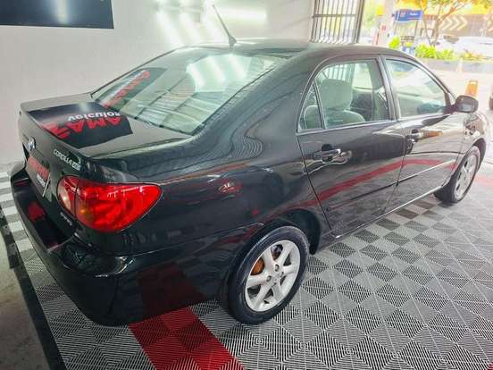 TOYOTA-COROLLA-2004