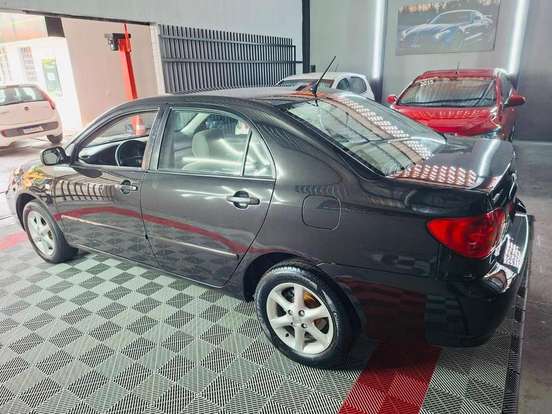 TOYOTA-COROLLA-1.6 XLI 16V GASOLINA 4P AUTOMÁTICO TOYOTA-COROLLA-2004