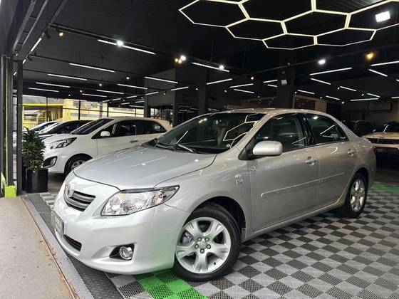 TOYOTA COROLLA 1.6 XLI 16V GASOLINA 4P AUTOMÁTICO