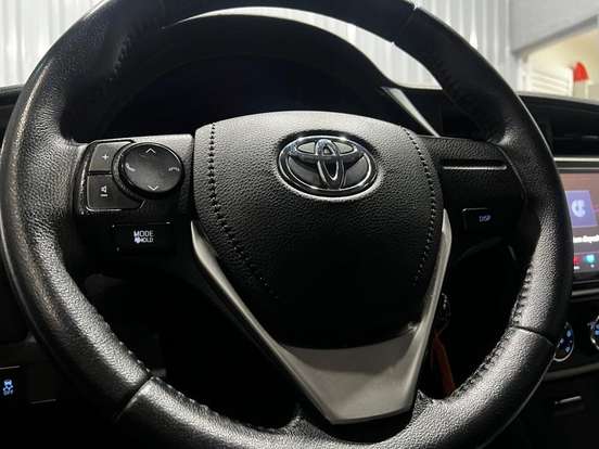 TOYOTA-COROLLA-2018