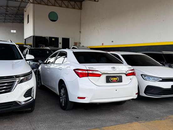 TOYOTA-COROLLA-2015