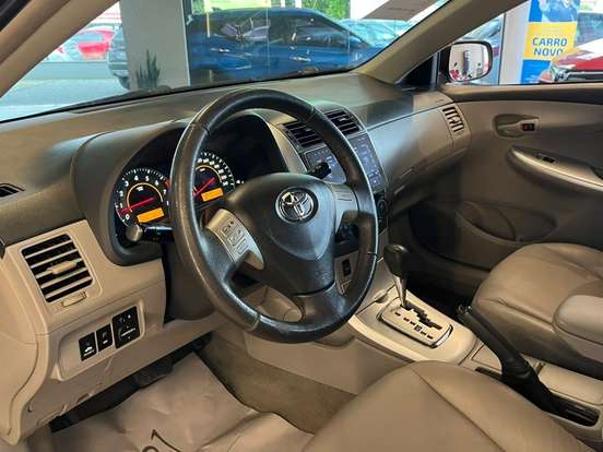 TOYOTA-COROLLA-1.8 GLI 16V FLEX 4P AUTOMÁTICO TOYOTA-COROLLA-2014
