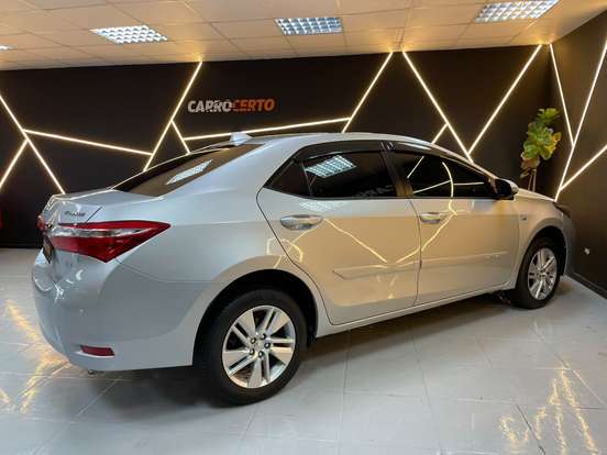 TOYOTA-COROLLA-2014
