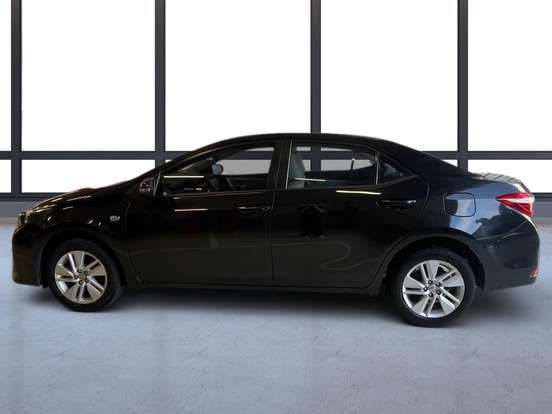 TOYOTA-COROLLA-2015