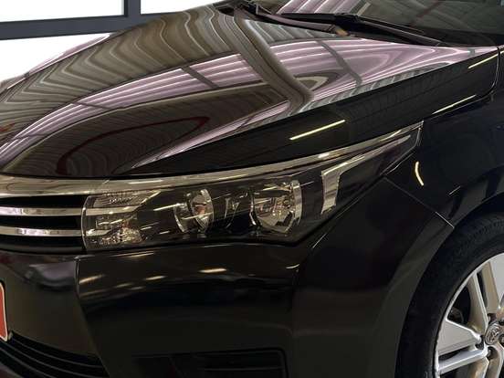 TOYOTA-COROLLA-2015