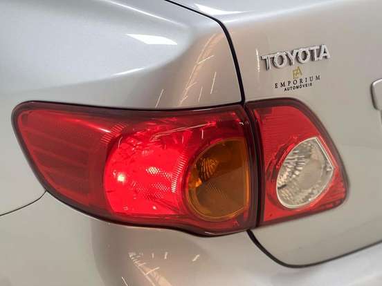 TOYOTA-COROLLA-2009