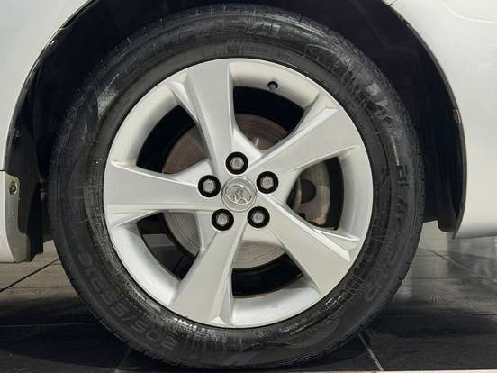 TOYOTA-COROLLA-2008