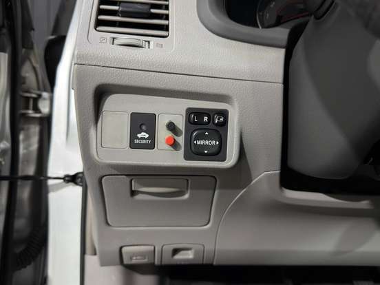 TOYOTA-COROLLA-2008
