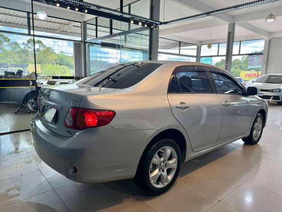 TOYOTA-COROLLA-2010