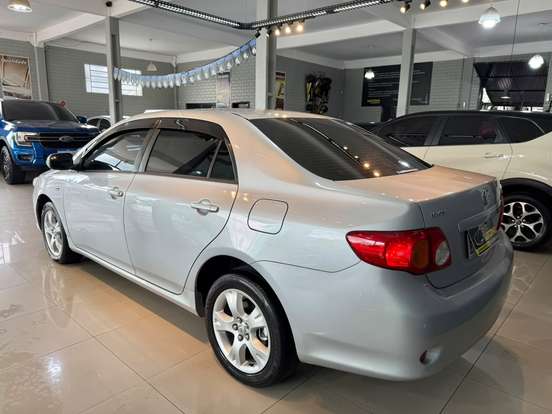 TOYOTA-COROLLA-2010