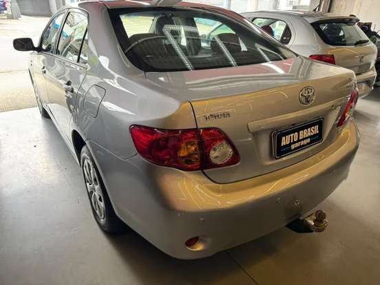TOYOTA-COROLLA-2010