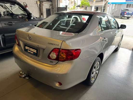 TOYOTA-COROLLA-2010