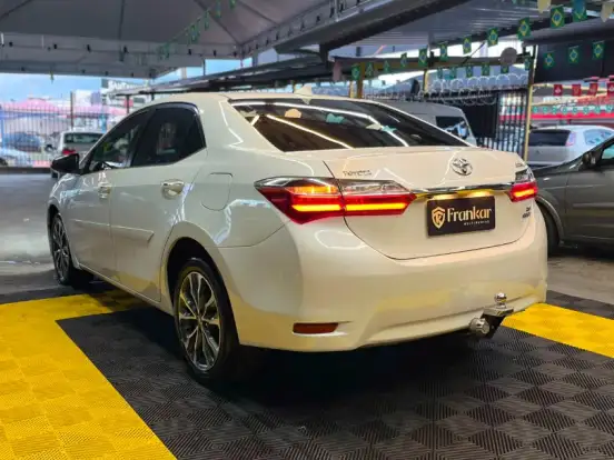 TOYOTA-COROLLA-2.0 ALTIS 16V FLEX 4P AUTOMÁTICO TOYOTA-COROLLA-2017