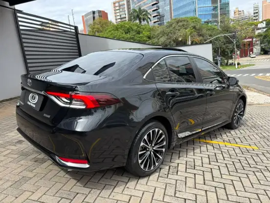 TOYOTA-COROLLA-2024