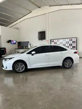 TOYOTA-COROLLA-2025