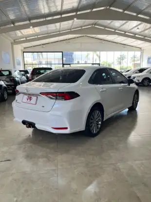 TOYOTA-COROLLA-2025