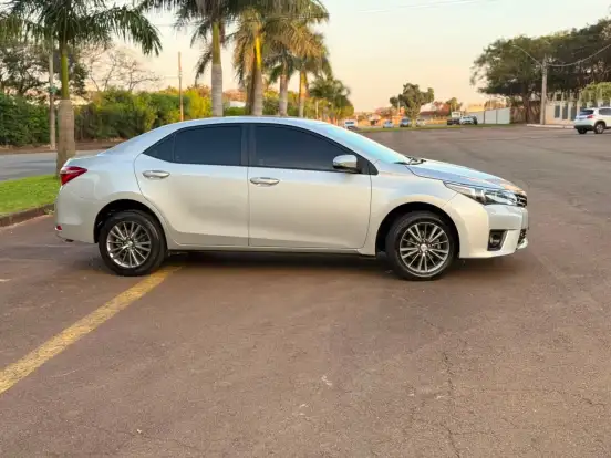 TOYOTA-COROLLA-2.0 XEI 16V FLEX 4P AUTOMÁTICO TOYOTA-COROLLA-2016