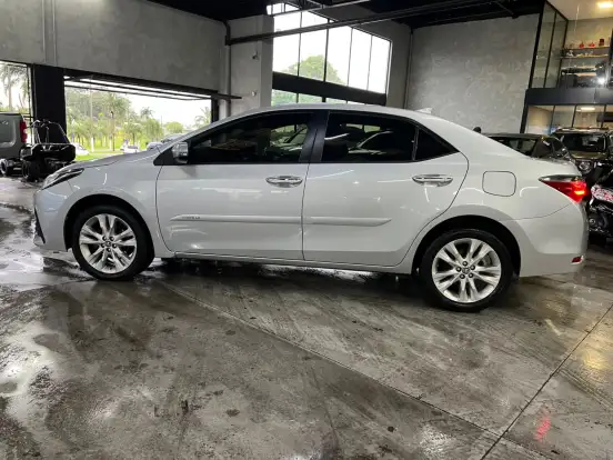 TOYOTA-COROLLA-2017
