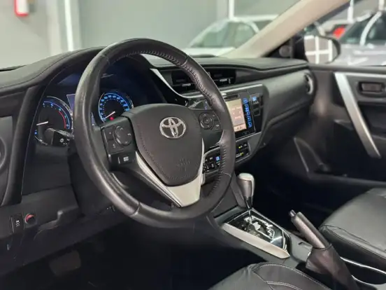 TOYOTA-COROLLA-2018