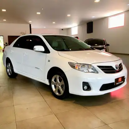 TOYOTA-COROLLA-2011